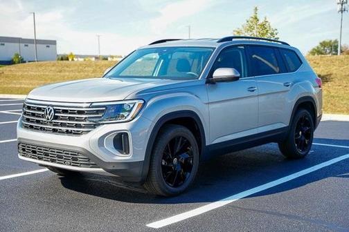 2025 Volkswagen Atlas 2.0T SE
