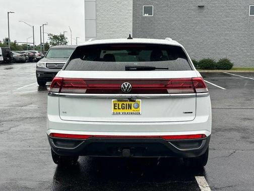 Pure White 2024 Volkswagen Atlas Cross Sport 2.0T SE w/Technology