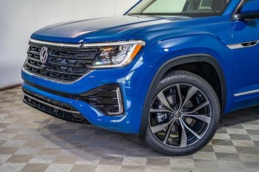 2025 Volkswagen Atlas 2.0T SEL Premium R-Line