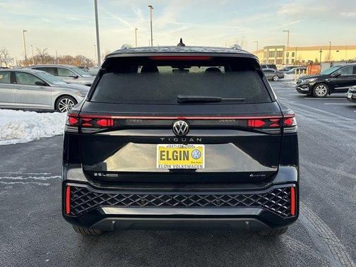 2026 Volkswagen Tiguan 2.0T SEL R-Line