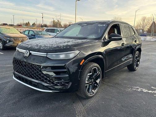 2026 Volkswagen Tiguan 2.0T SEL R-Line