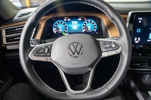 2025 Volkswagen Atlas 2.0T SE