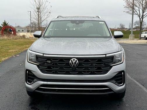 Silver Mist Metallic 2026 Volkswagen Atlas 2.0T SEL Premium R-Line