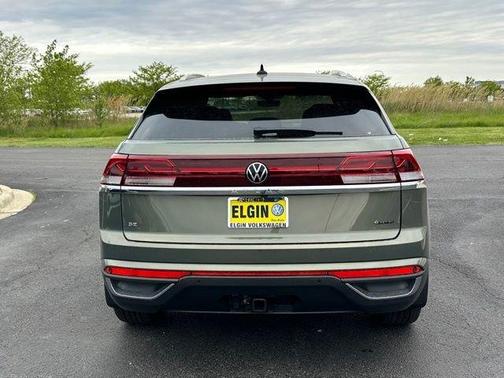 Avocado Green Pearl 2026 Volkswagen Atlas Cross Sport 2.0T SE W/TECHNOLOGY