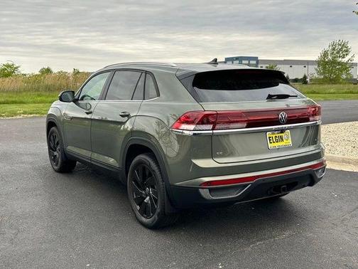 Avocado Green Pearl 2026 Volkswagen Atlas Cross Sport 2.0T SE W/TECHNOLOGY