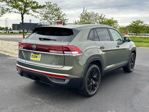 Avocado Green Pearl 2026 Volkswagen Atlas Cross Sport 2.0T SE W/TECHNOLOGY