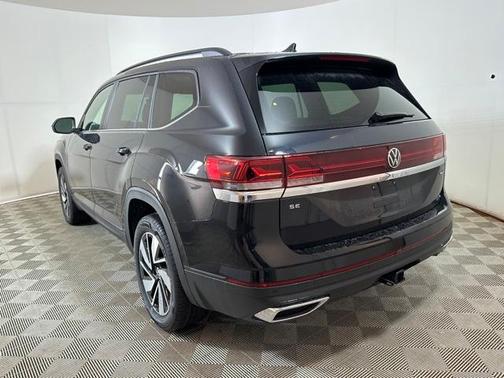2025 Volkswagen Atlas 2.0T SE