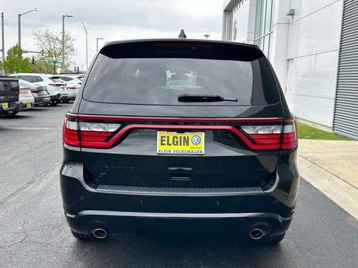 DB Black Crystal Clearcoat 2021 Dodge Durango GT