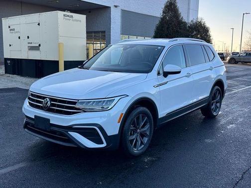 2023 Volkswagen Tiguan 2.0T SE