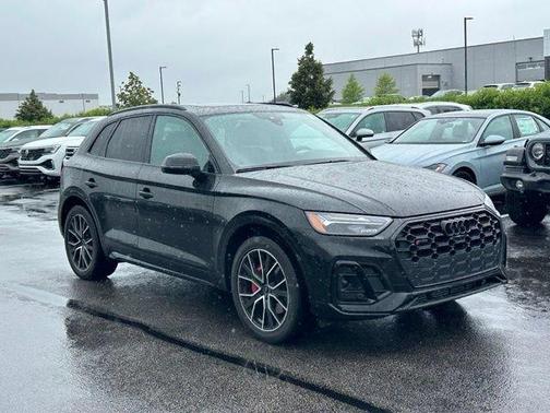 Mythos Black Metallic 2024 Audi SQ5 3.0T Premium Plus