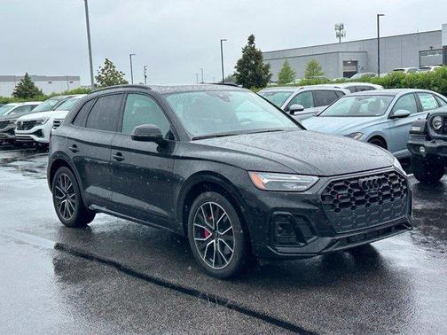 Mythos Black Metallic 2024 Audi SQ5 3.0T Premium Plus