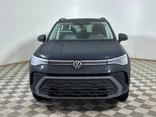 2025 Volkswagen Taos 1.5T SE Black