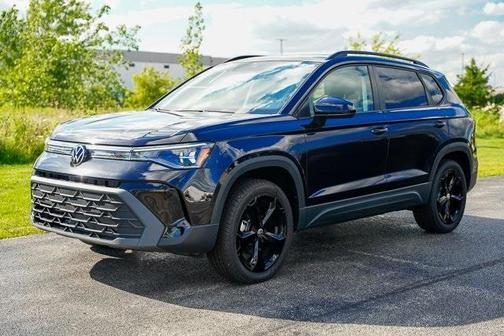 2025 Volkswagen Taos 1.5T SE Black