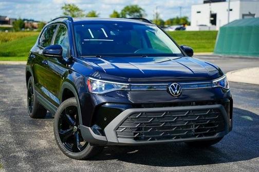 2025 Volkswagen Taos 1.5T SE Black
