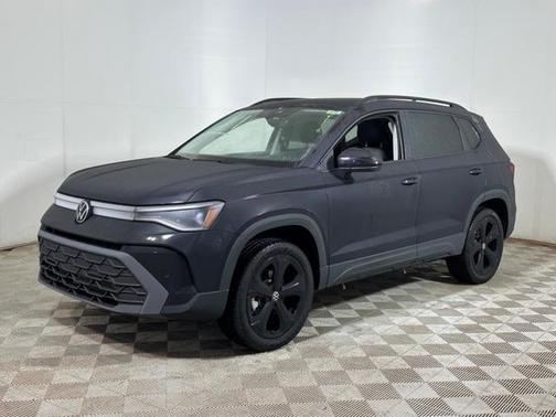 2025 Volkswagen Taos 1.5T SE Black