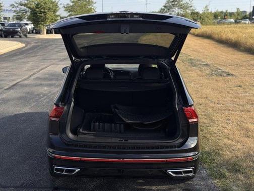 2022 Volkswagen Tiguan 2.0T SEL R-Line