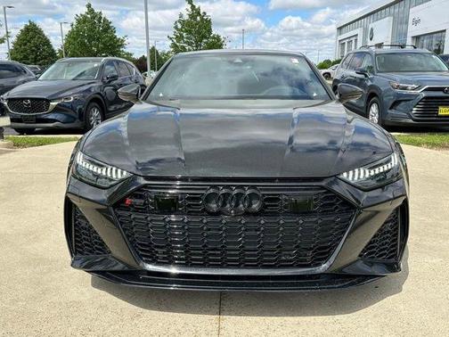 Mythos Black Metallic 2022 Audi RS 7 4.0T quattro