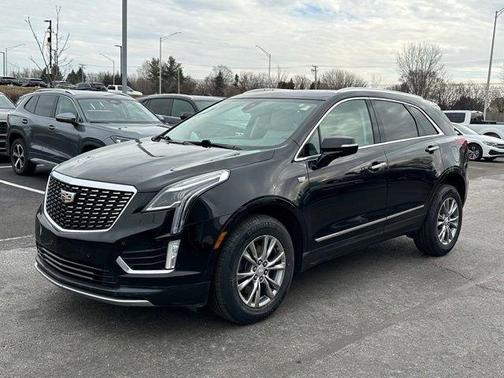 Stellar Black Metallic 2022 Cadillac XT5 Premium Luxury