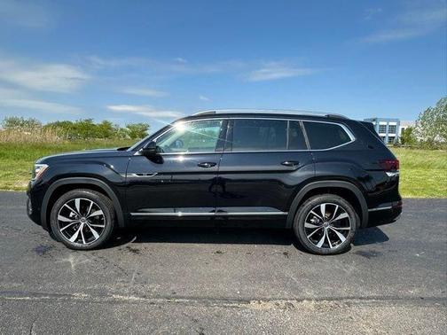 Deep Black Pearl Effect 2026 Volkswagen Atlas 2.0T SEL Premium R-Line