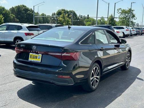Deep Black Pearl Effect 2025 Volkswagen Jetta 1.5T Sport
