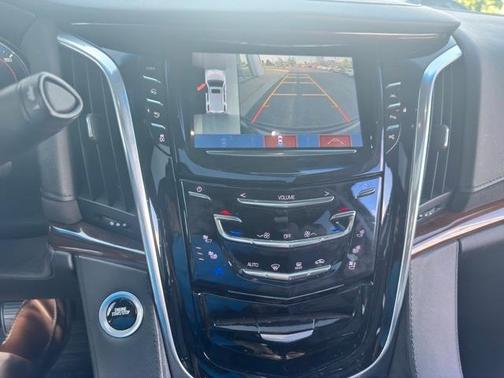 2018 Cadillac Escalade Premium Luxury