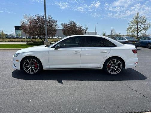 Ibis White 2018 Audi A4 2.0T Premium Plus