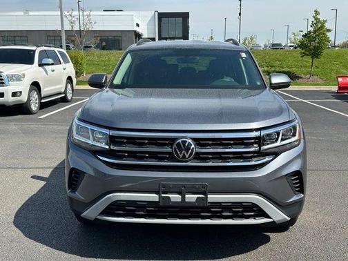 Platinum Gray Metallic 2023 Volkswagen Atlas 2.0T SE
