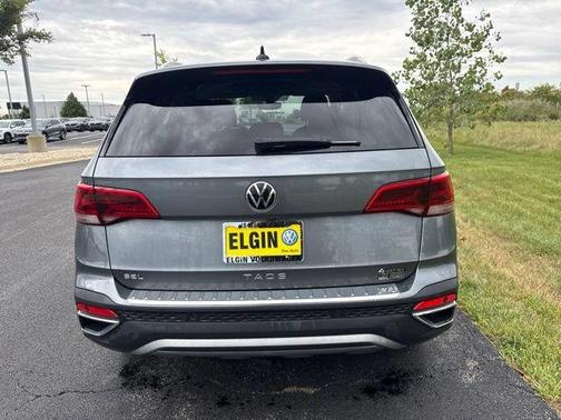 Platinum Gray Metallic 2023 Volkswagen Taos 1.5T SEL