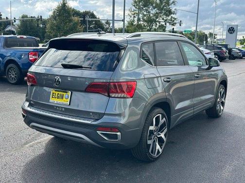 Platinum Gray Metallic 2023 Volkswagen Taos 1.5T SEL