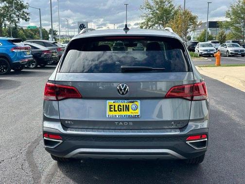 Platinum Gray Metallic 2023 Volkswagen Taos 1.5T SEL