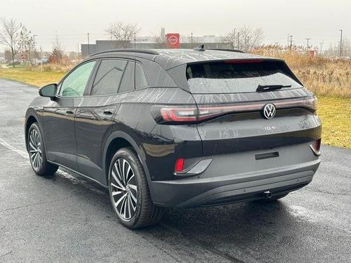 Deep Black Pearl Effect 2025 Volkswagen ID.4 Pro