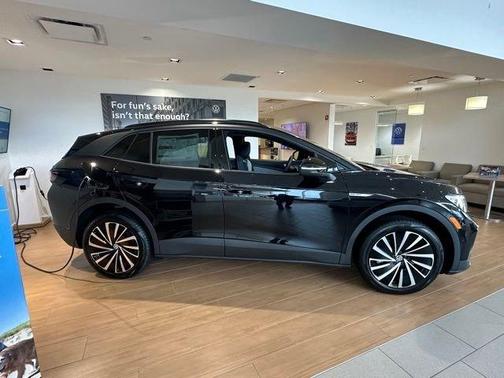 Deep Black Pearl Effect 2025 Volkswagen ID.4 Pro