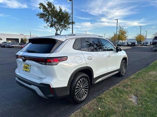Pure White 2025 Volkswagen Tiguan 2.0T S