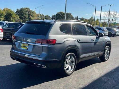 Platinum Gray Metallic 2023 Volkswagen Atlas 3.6L SE w/Technology