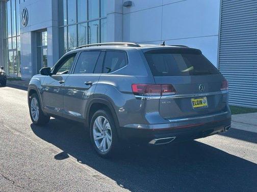 Platinum Gray Metallic 2023 Volkswagen Atlas 3.6L SE w/Technology