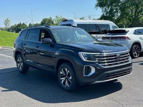Black 2026 Volkswagen Atlas 2.0T SE