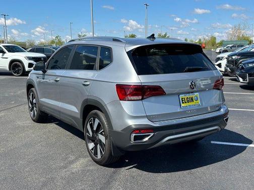 Pyrite Silver Metallic 2024 Volkswagen Taos 1.5T SEL