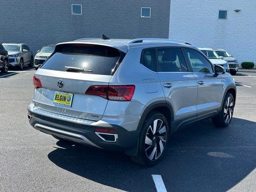 Pyrite Silver Metallic 2024 Volkswagen Taos 1.5T SEL