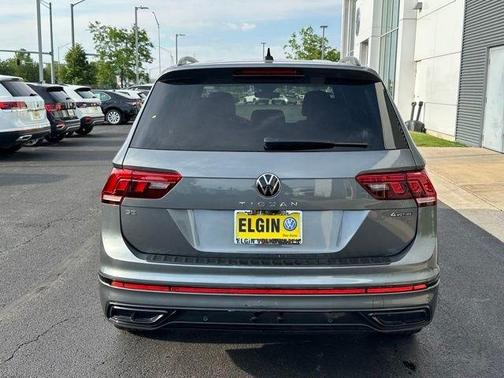 Platinum Gray Metallic 2023 Volkswagen Tiguan 2.0T SE R-Line Black