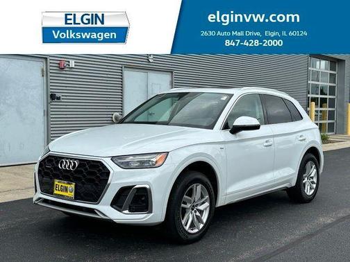 Glacier White Metallic 2023 Audi Q5 45 S line quattro Premium