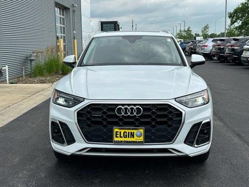 Glacier White Metallic 2023 Audi Q5 45 S line quattro Premium