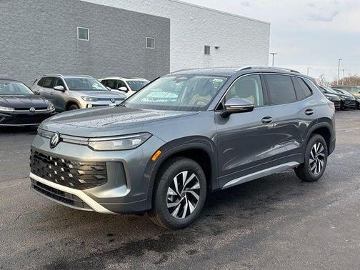 Platinum Gray Metallic 2026 Volkswagen Tiguan 2.0T S