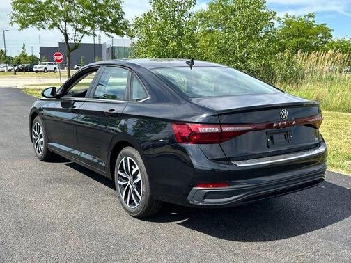 Black 2026 Volkswagen Jetta 1.5T SE