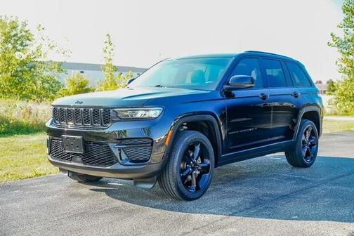 2022 Jeep Grand Cherokee Altitude