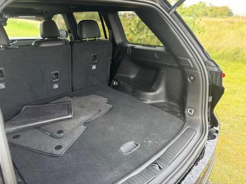 2022 Jeep Grand Cherokee Altitude