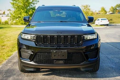 2022 Jeep Grand Cherokee Altitude