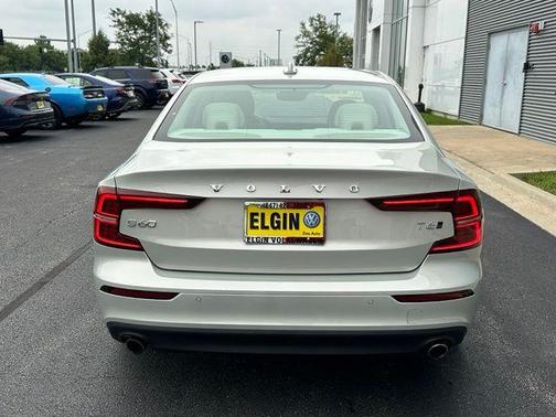 Birch Light Metallic 2020 Volvo S60 T6 Momentum