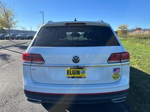 Pure White 2023 Volkswagen Atlas 2.0T SE