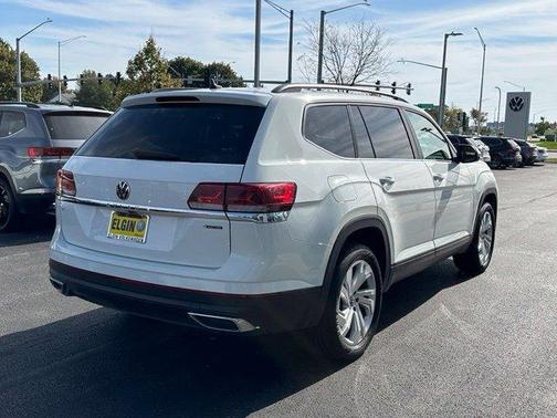 Pure White 2023 Volkswagen Atlas 2.0T SE