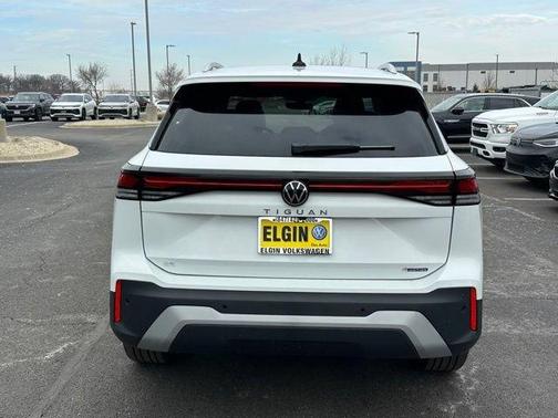 Pure White 2026 Volkswagen Tiguan 2.0T SE